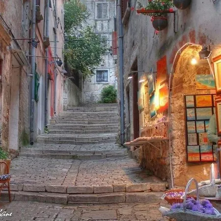 Mary & Private Free Parking Rovinj