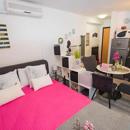 Apartment Mary & Private Free Parking Rovinj