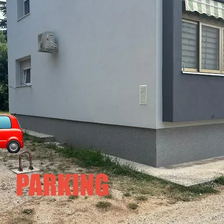 Mary & Parking Free 아파트 *