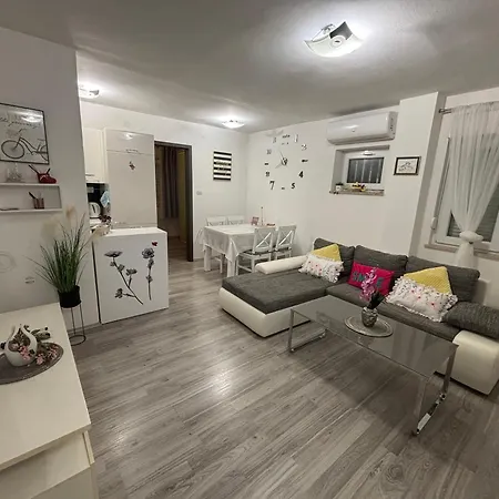 Apartament Mary & Parking Free *