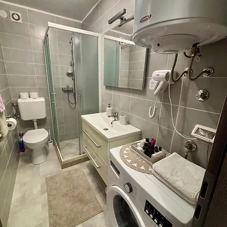 Mary & Parking Free Apartament *